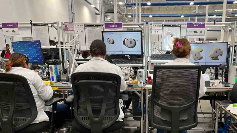 WSA technicians use 3D modeling to create custom in-the-ear hearing aids.