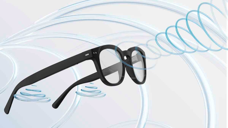 Nuance Audio Glasses use directional microphones and advanced speech-in-noise processing software to transmit sound to the open ear.