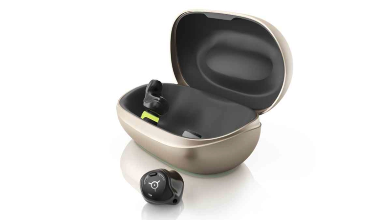 Virto R Infinio and its charging case.