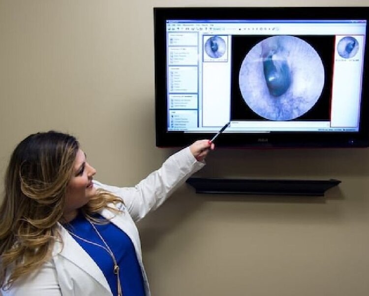 Houston Audiologist Allison.jpeg