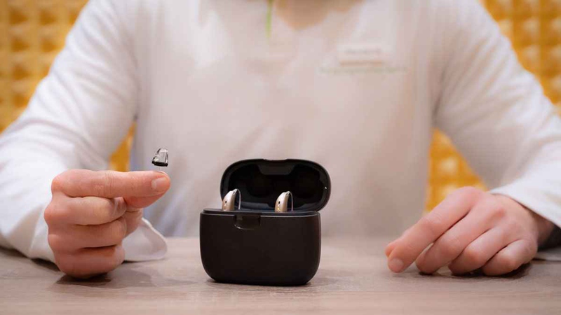 Discussing New Hearing Aids